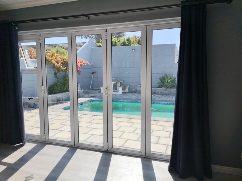 To Let 4 Bedroom Property for Rent in Edgemead Western Cape